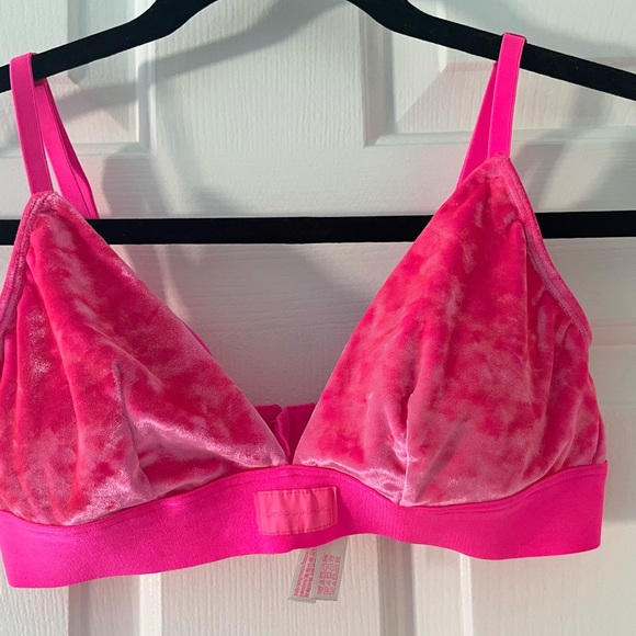 PINK Victoria’s Secret Bralette - Picture 2 of 4